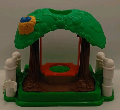 Vtg 2004 fisher price little - vtg.2004,