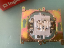 Legrand diplomat double