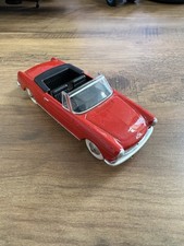 QUIRALU REEDITION PEUGEOT 404