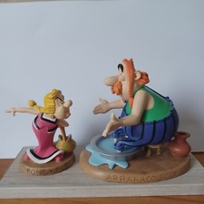 Figurines Résine ASTERIX - Abraracourcix et Bonemine - Scène prestige LIMITÉE 