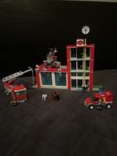 60004, La caserne des pompiers, LEGO® City