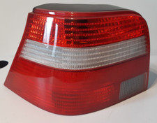 Feu arrière principal Gauche