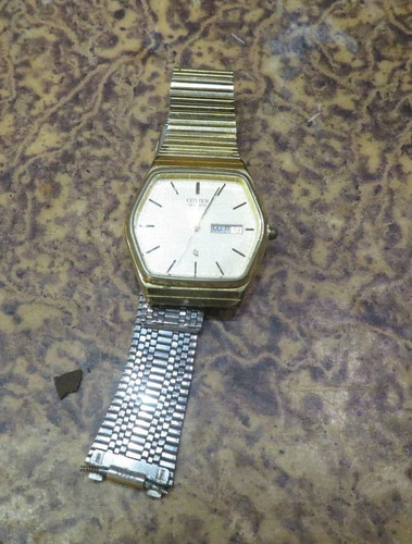 Ancienne montre bracelet - ancienne,