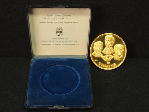 Medaille commémorative doré - medaille,