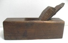 Ancien rabot en bois