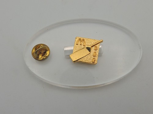 Pin mcdo badge - mcdo,