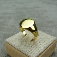 Belle bague chevalière en