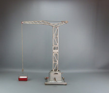 Grande grue mécanique en