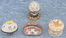 4 Belles boites à pilules anciennes en porcelaine de Limoges / Palais Royale