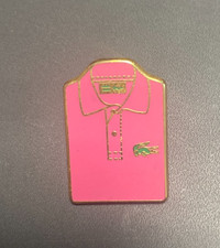 PIN'S  POLO LACOSTE ROSE