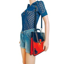 Ancien cartable d'écolier en PVC verni rouge et bleu marine | Vintage 60s