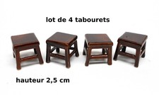lot de 4 tabourets miniature en porcelaine,maison de poupée, vitrine A