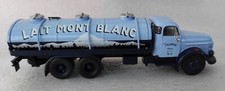 CAMION CITERNE VOLVO N88 lait Mont Blanc    1/43e  ixo