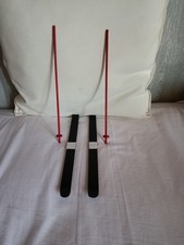 Ski pour poupée genre grande mannequin