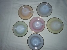 6 tasses à café et sous tasses en Arcopal France opaline irisées