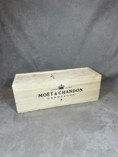 Caisse en bois pour bouteilles de champagne Moet&Chandon Made in France 1980