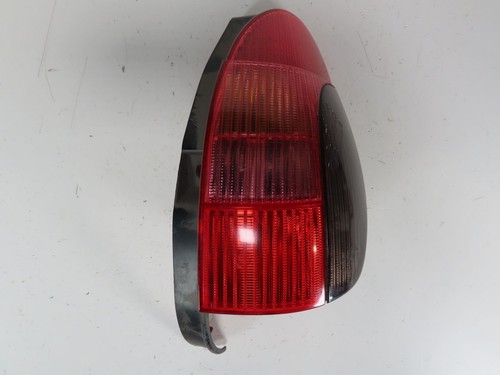 Feu arrière droit peugeot 306 - arrière,