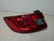 Feu arriere principal gauche