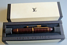 Stylo plume Vuitton Cargo alligator  marron / plaqué or.  Fountain pen .