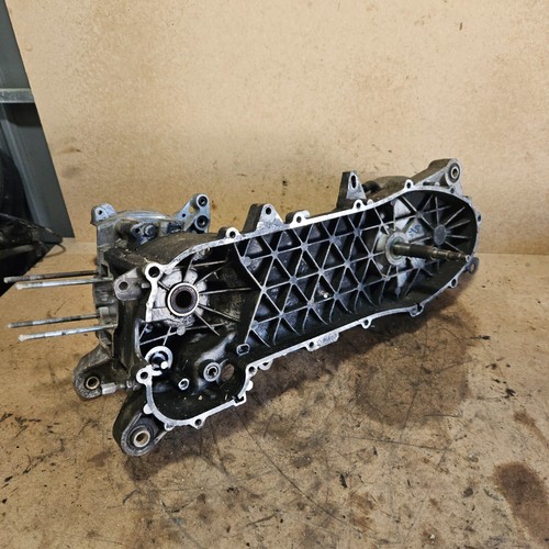 Paire carter moteur piaggio - carter,