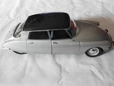 voiture miniature CITROEN DS