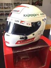 Casque Sebastian Vettel 1/2
