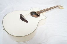 Guitare acoustique-électrique