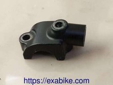 support de retroviseur droit