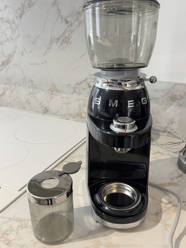 Broyeur café marque smeg - broyeur,