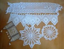 Lot de 3 napperons, 1 chemin