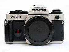 Appareil photo reflex argentique 35 mm Olympus OM-4T boîtier système OM en ti...