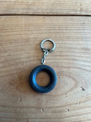 Porte clés n337 pneu kléber - porte,