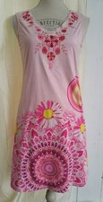 robe 101 IDEES  rose a motif