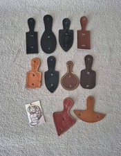 Lot de 10 cuirs pour insignes