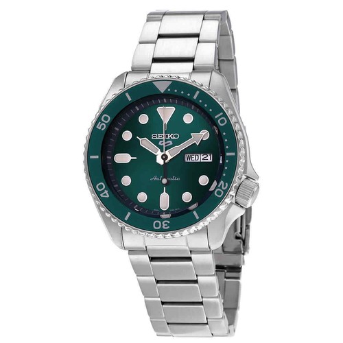 Montre pour des hommes - des,