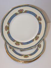 *6  ASSIETTES PLATES
