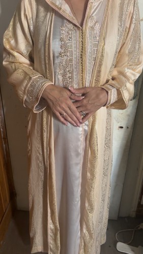 Robe traditionnelle - robe,