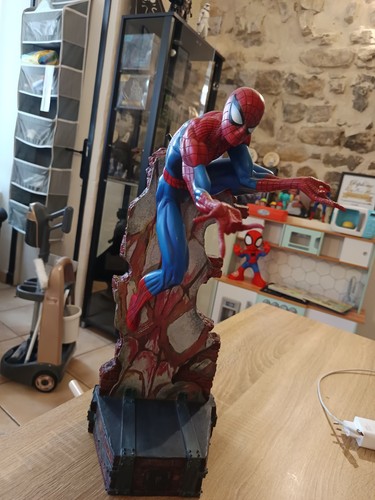 Figurine résine spiderman - figurine,