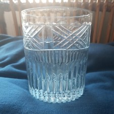 verre à whisky cristal ancien .