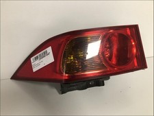 Feu arriere principal gauche