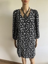 Robe noire et blanche avec manches 3/4 Naf Naf taille 38 TBE