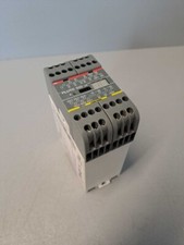 2TLA020070R4700 - ABB -  2TLA020070R4700 / AUTOMATE PROGRAMMABLE USED