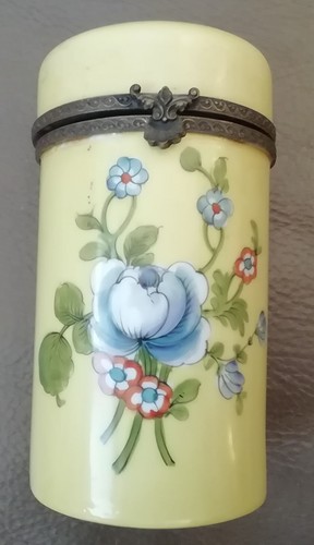 Ancienne boîte porcelaine - ancienne,