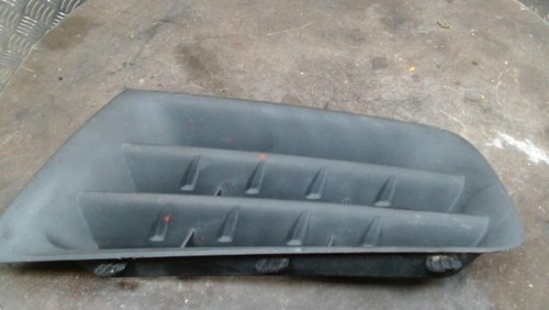 Grille calandre gauche - grille,
