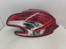 Feu arriere principal gauche