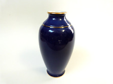 petit vase en porcelaine de