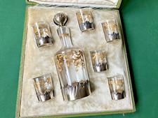 Service liqueur Saint-Louis