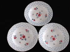 Lot  3 assiettes creuses DIGOIN SARREGUEMINES BASTIA  quadrillage bleu et fleurs