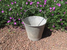 ancien seau en zinc galva