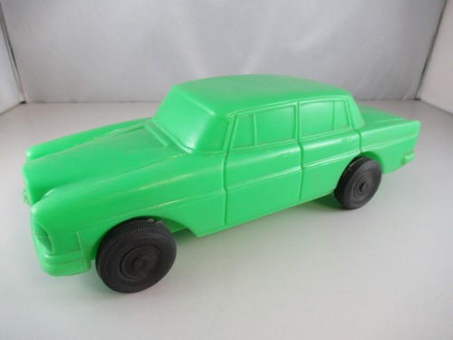 Plastique soufflé mercedes - plastique,